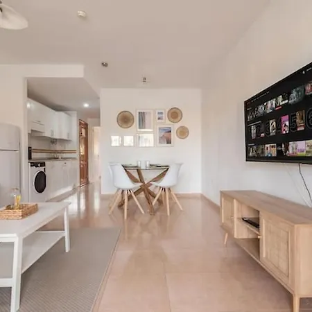 Apartment Oasis Sun & Soul, Pool And Wifi By Rentalfue *